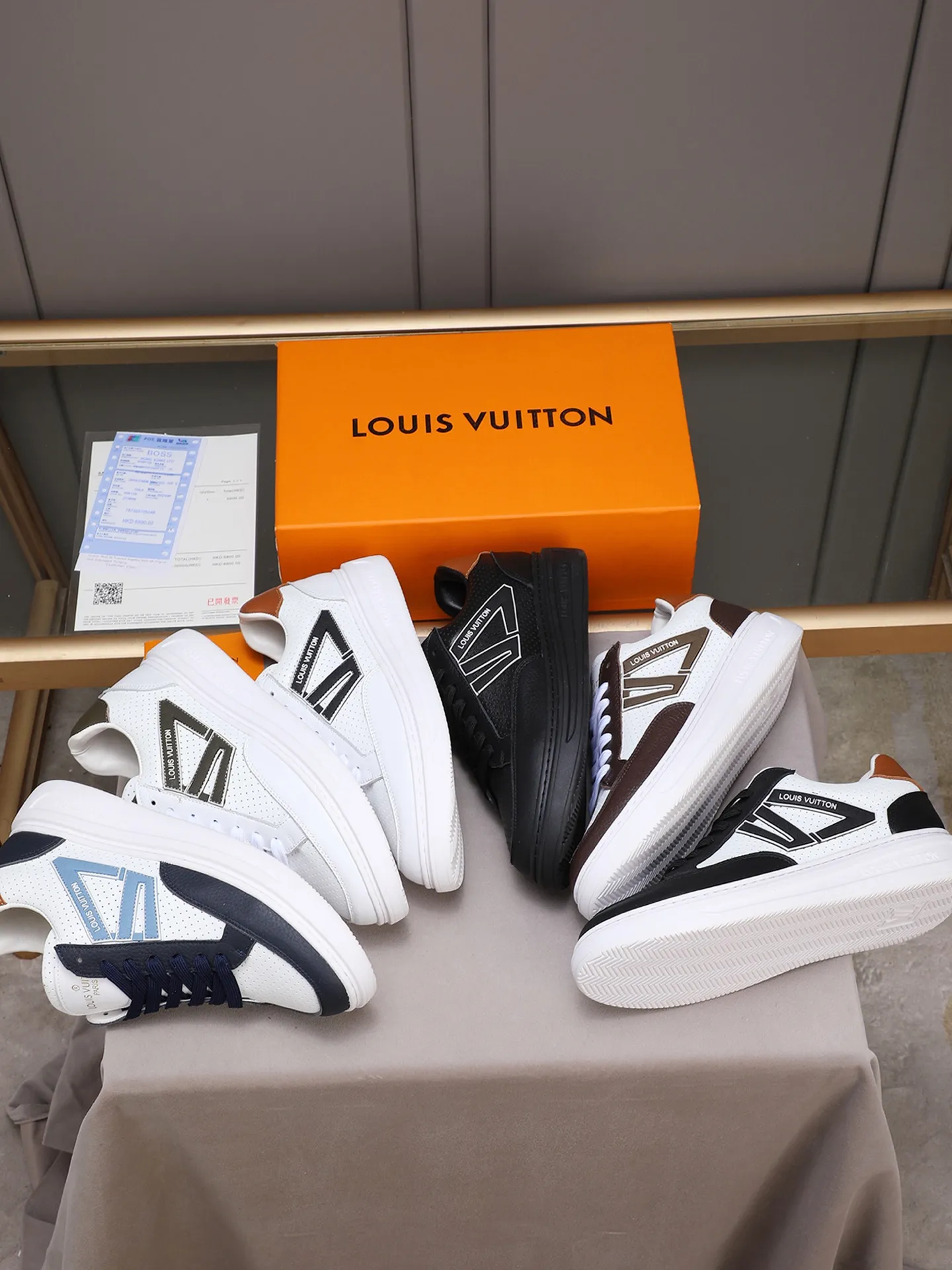 PP420 main model 👍👍👍2025 new LOUIS VUITTON [Luden Yiwei]——LV upper [Lv]🇮🇹Imported first-layer cowhide embossed🇩🇪Inside imported sheepskin lining ➕Non-slip and wear-resistant outsole. Every man's identity is reflected in his elegant and stable upper shoes🚶🏻🚶🏻📯 No matter the wind or rain, the shoe last remains unchanged and can stand the test of time🔍️. ——Code number: 38-44 (45 can be customized)